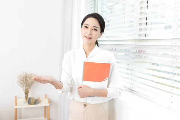 Asiatique Coréen Femme Médecin Psychiatrique Clinique — Photo