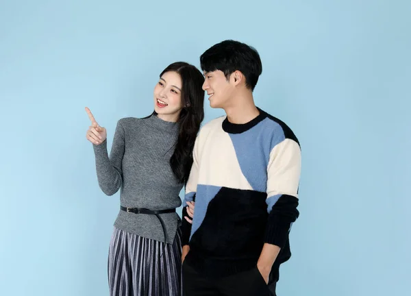 Asian Korean Couple Fashion Studio Background Hodarm Arm — 스톡 사진