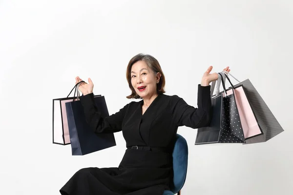 Модна Корейська Старша Жінка Азії Сумкою Покупок — стокове фото