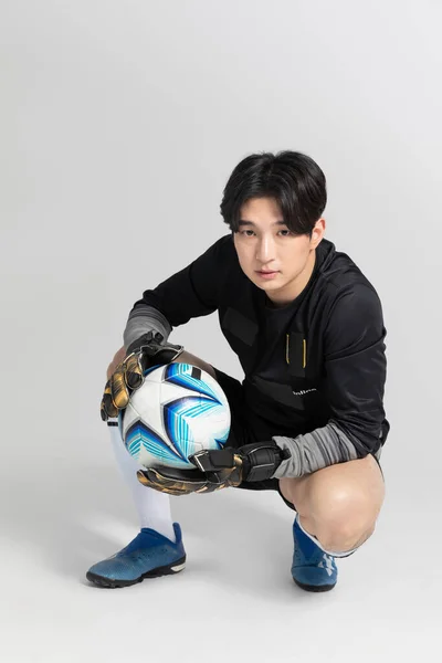 Futebol Futebol Jogador Esportes Asiático Coreano Homem Com Movimentos Estúdio — Fotografia de Stock