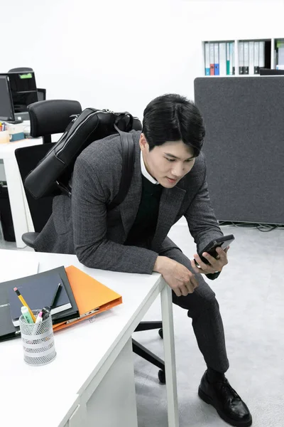 Business Concept Asiatico Coreano Vecchi Giovani Due Uomini Diverse Generazioni — Foto Stock