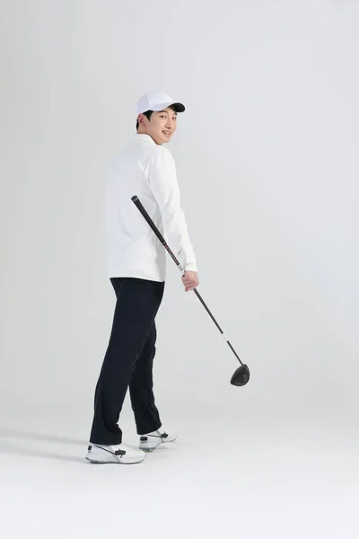 Golf Player Azjatycki Koreański Człowiek Kijem Golfowym Studio — Zdjęcie stockowe