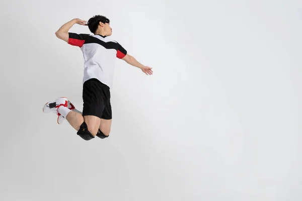 Волейболист Азиат Корейский Человек Шипами Резкое Движение Атаки — стоковое фото