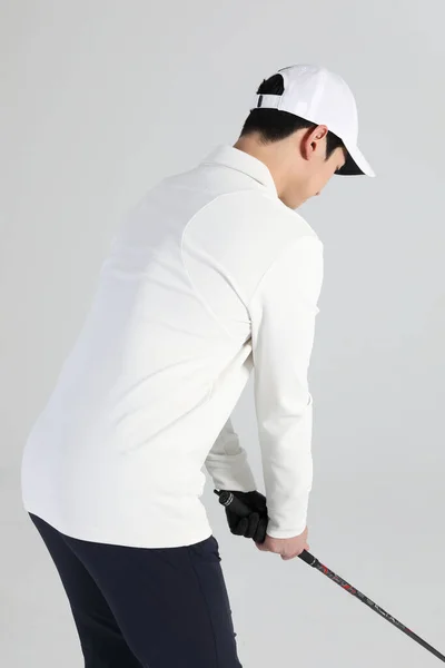 Golf Player Azjatycki Koreański Człowiek Kijem Golfowym Studio — Zdjęcie stockowe