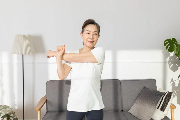 Asian Korean Senior Woman Home Training Fitness — Stock Photo, Image