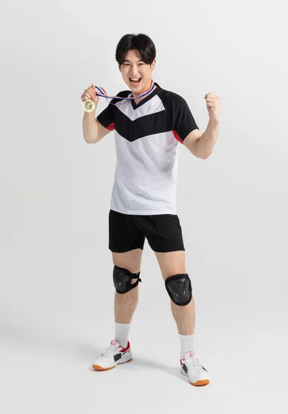 Voleibol Jugador Deportes Hombre Coreano Asiático Con Medalla — Foto de Stock