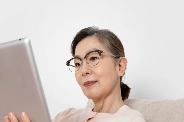 Asian Korean Senior Woman Watching Tablet — Stock Photo, Image