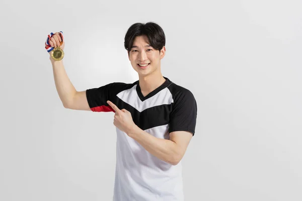 Voleibol Jugador Deportes Hombre Coreano Asiático Con Medalla — Foto de Stock