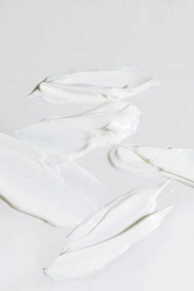 Odizolowane Rozmaz Kosmetyki Kosmetyczne Tekstury Krem Twarzy Białe Tło — Zdjęcie stockowe