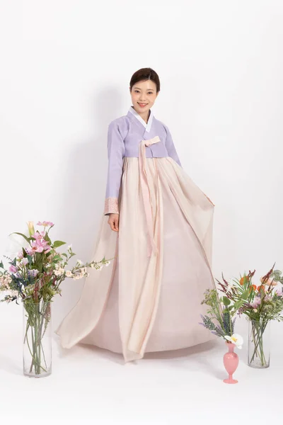 Primavera Conceito Beleza Bela Mulher Coreana Vestindo Hanbok — Fotografia de Stock