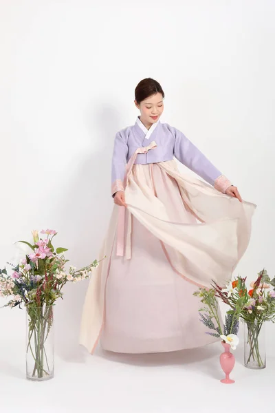 Concetto Bellezza Primaverile Bella Donna Coreana Che Indossa Hanbok — Foto Stock