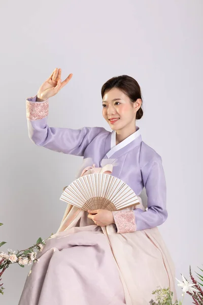 Spring Beauty Concept Beautiful Korean Woman Wearing Hanbok Folding Pan — стоковое фото