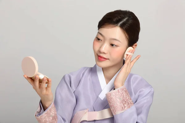 Spring Beauty Concept Beautiful Korean Woman Wearing Hanbok Getting Her — 스톡 사진