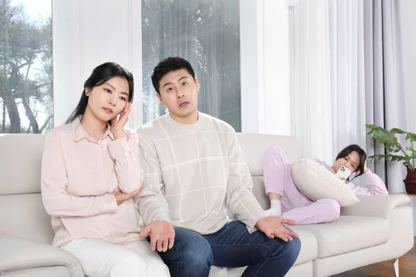 Asian Korean Family Photo Parents Who Dissatisfied Child —  Fotos de Stock
