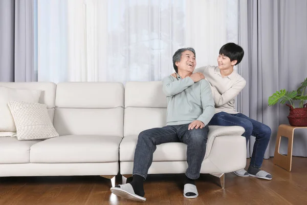 Asian Korean Family Massaging — Foto de Stock