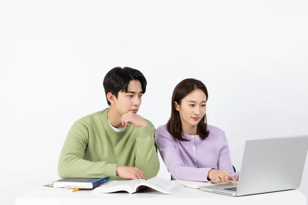 Job Interview Asian Korean Young Woman Man Studying Laptop — Stock Photo, Image
