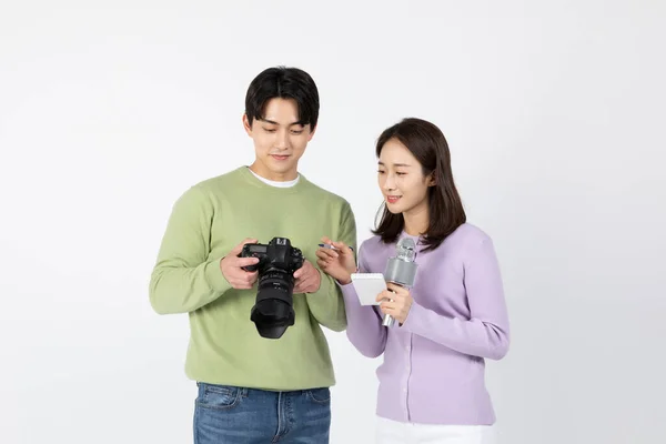 Job Interview Preparation_ Asian Korean Young Woman Man Holding Camera — Photo
