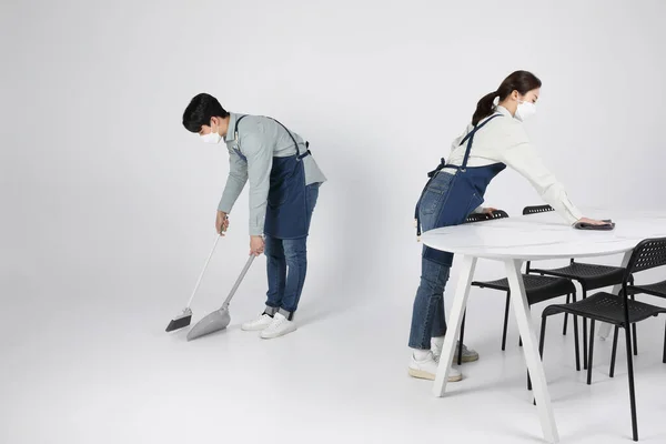 Asian Korean Young Man Woman Startup Concept Cleaning — Zdjęcie stockowe