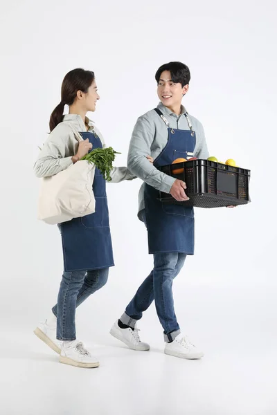 Asian Korean Young Man Woman Startup Concept Returning Fruit Market — Stock Photo, Image