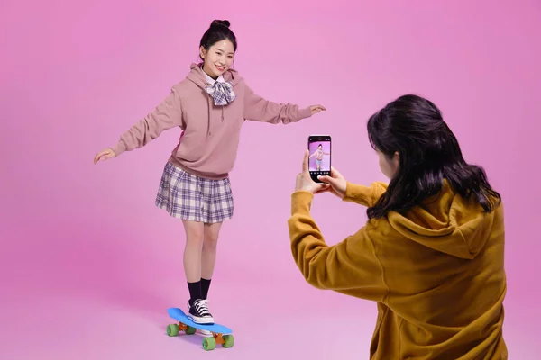 Generates Asian Korean Women Hipster Influencer Creator Concepts 콘텐츠 — 스톡 사진