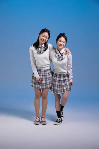 Mz一代笑可爱的韩国亚洲女孩 — 图库照片
