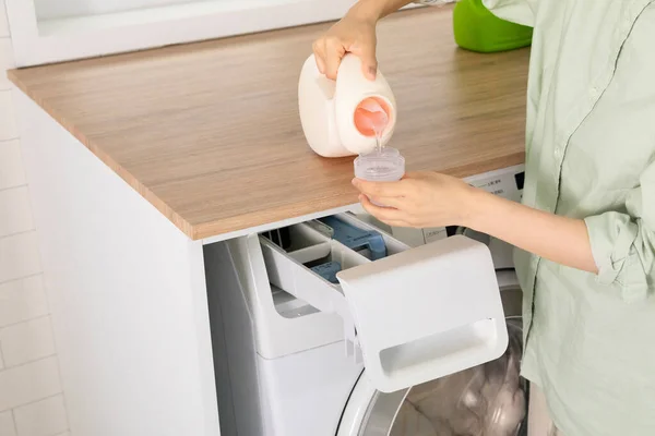Aesthetic Laundry Concept Using Detergent — Stockfoto