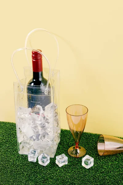 Creative Summer Photo Wine Chilling Bag Ice Yellow Background — Stockfoto