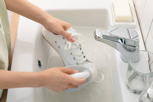 Aesthetic Laundry Concept Washing Sneakers — Stock fotografie