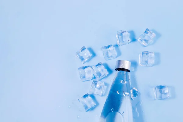 Creative Summer Photo_Water Bottle Ice Blue Background — Stock Fotó