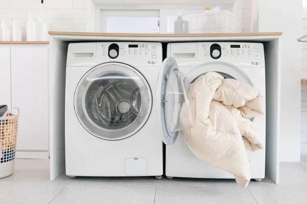 Aesthetic Laundry Concept Washing Blanket — Stock Photo, Image