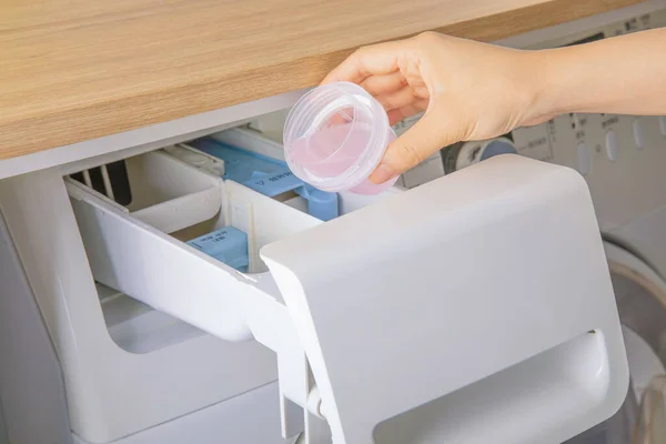 Aesthetic Laundry Concept Using Detergent — Zdjęcie stockowe
