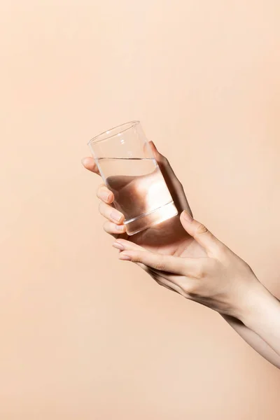 Beauty Hands Motion Series_Holding Water Cup — Stock Photo, Image