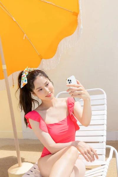 Sommerurlaub Concept Korean Beautiful Asian Young Woman Taking Selfie Sitting — Stockfoto