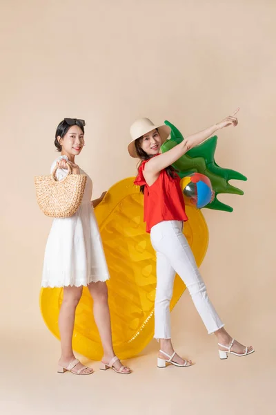 Letnia Wycieczka Przyjaciółmi Concept Series Koreański Piękne Azjatyckie Młode Kobiety — Zdjęcie stockowe