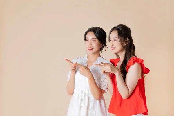 Viagem Férias Verão Com Amigos Conceito Series Korean Bela Asiática — Fotografia de Stock