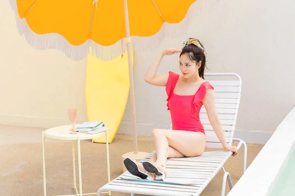 Sommerurlaub Concept Korean Beautiful Asian Young Woman Sitting Take Rest — Stockfoto