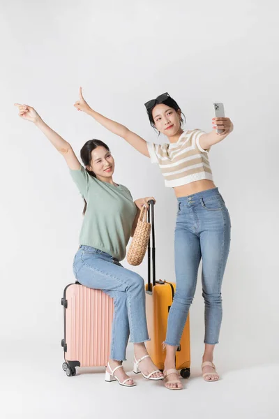 Preparing Summer Trip Concept Series_Korean Beautiful Asian Young Women Taking — Stock Photo, Image