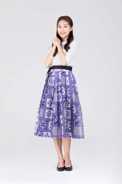 Belle Femme Coréenne Dans Les Années Portant Moderne Hanbok Souhaitant — Photo