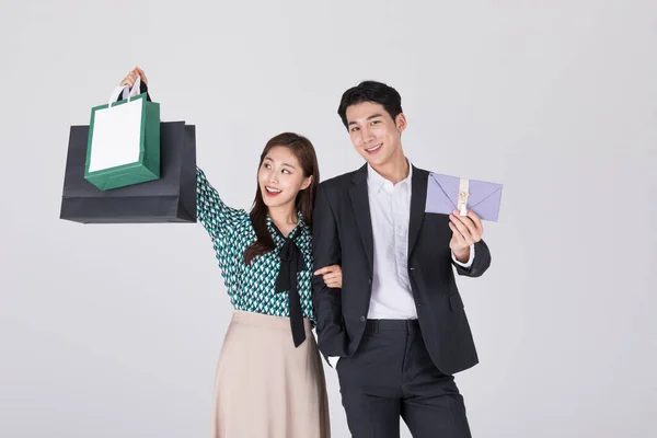 Korean Young Couple Man Woman Wearing Modern Hanbok Holding Paper — Stock Photo, Image