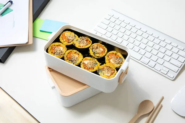 Alacsony Szénhidráttartalmú Tojás Keto Kimbap Koreai Sushi Tekercs — Stock Fotó