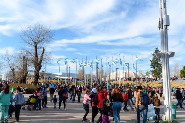 BUENOS AIRES, 30 Temmuz 2022. Tecnpolis 'te 70 binden fazla insan var. İllüstrasyon içeriği.