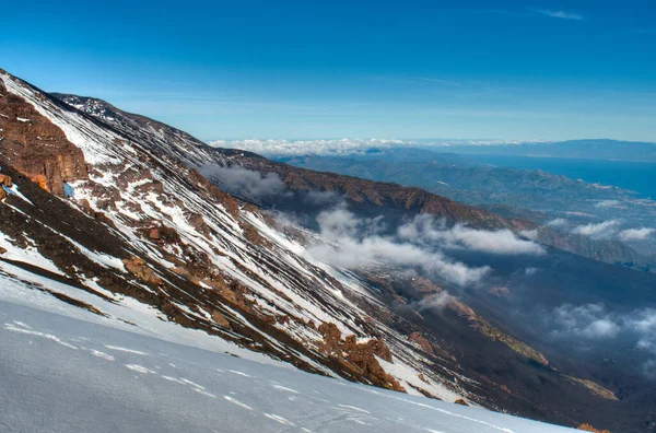 Sklon hory Etna sopka, Sicílie, Itálie — Stock fotografie