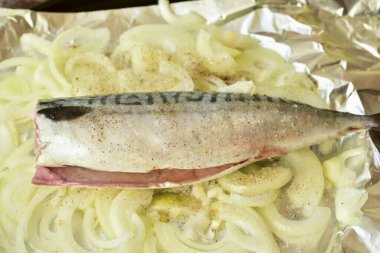 Tuz ve biberli balık mevsimi.