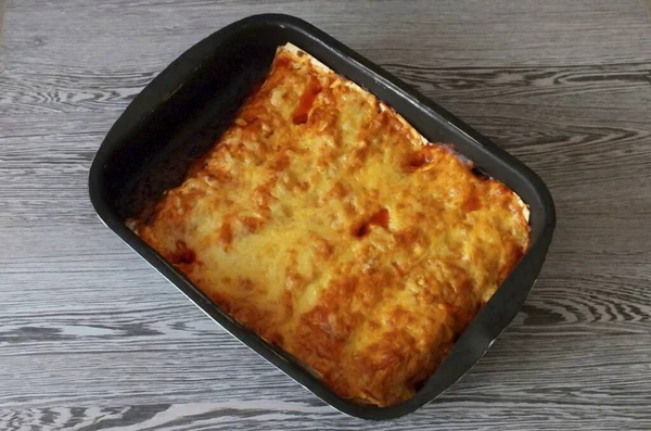 Después Hora Indicada Retirar Los Enchilados Del Horno —  Fotos de Stock