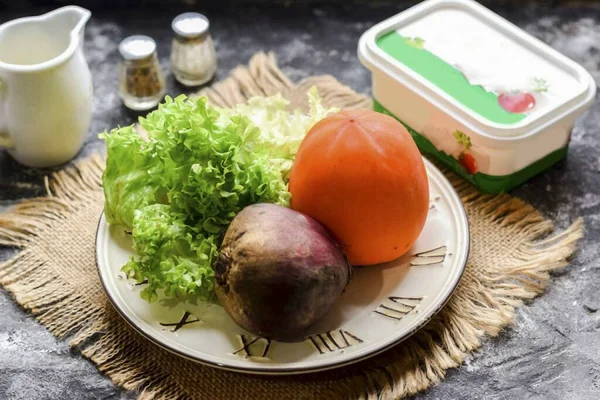 Prepare Todos Los Ingredientes Necesarios Para Hacer Ensalada Caqui Remolacha — Foto de Stock