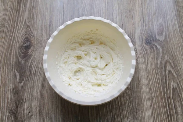 Weiche Butter Mit Hoher Geschwindigkeit Schaumig Schlagen Und Bleichen — Stockfoto