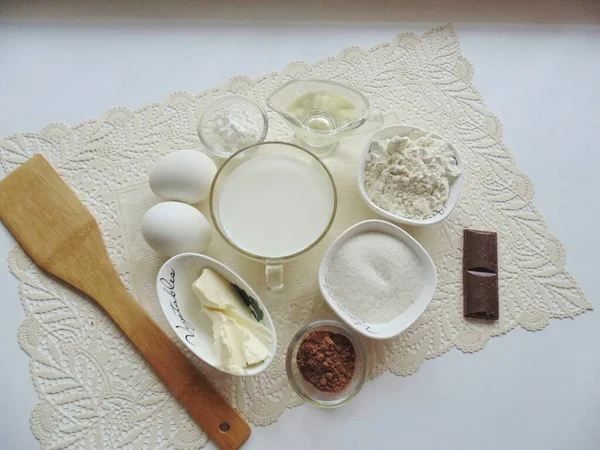 Prepare Todos Ingredientes Necessários Para Fazer Bolo Veludo Chocolate — Fotografia de Stock