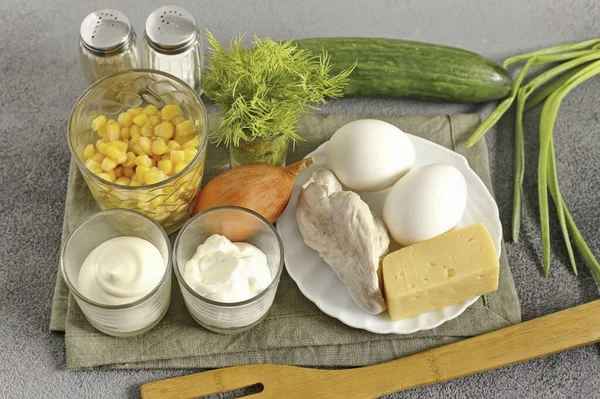 Ετοιμάστε Όλα Απαραίτητα Συστατικά Για Την Παρασκευή Της Σαλάτας Βραδινό — Φωτογραφία Αρχείου