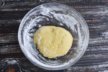 Mangırı bir kaseye koy..