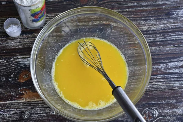 Adicione Manteiga Derretida Para Tigela — Fotografia de Stock